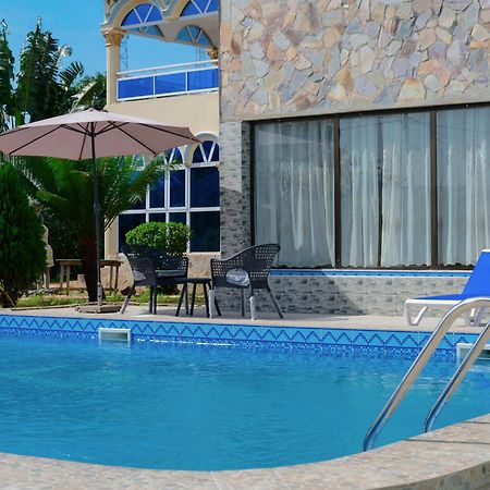 Hotel Ganiela Kpalime Екстер'єр фото