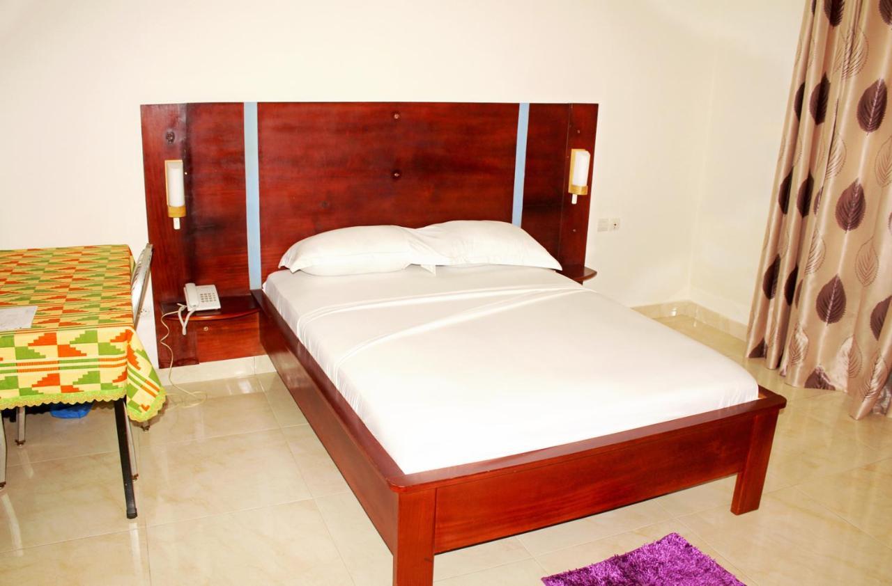 Hotel Ganiela Kpalime Екстер'єр фото