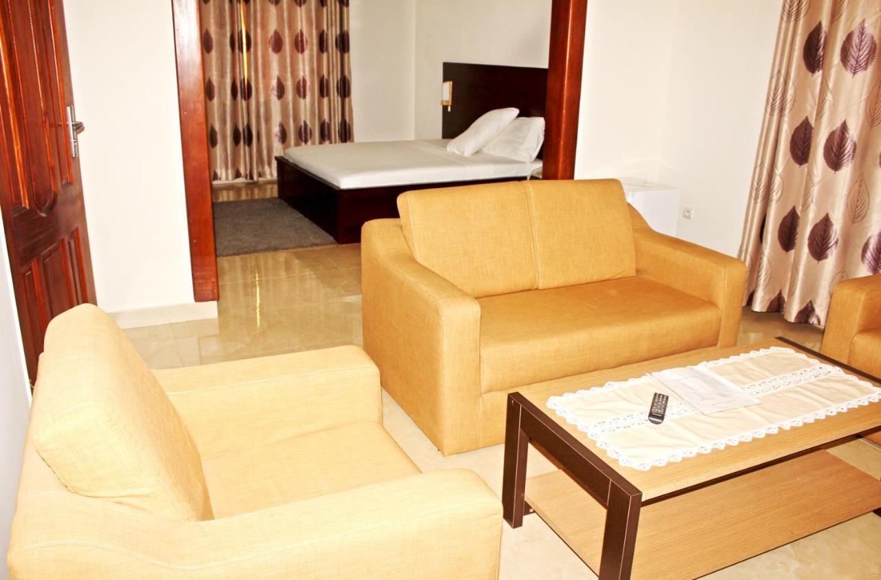 Hotel Ganiela Kpalime Екстер'єр фото
