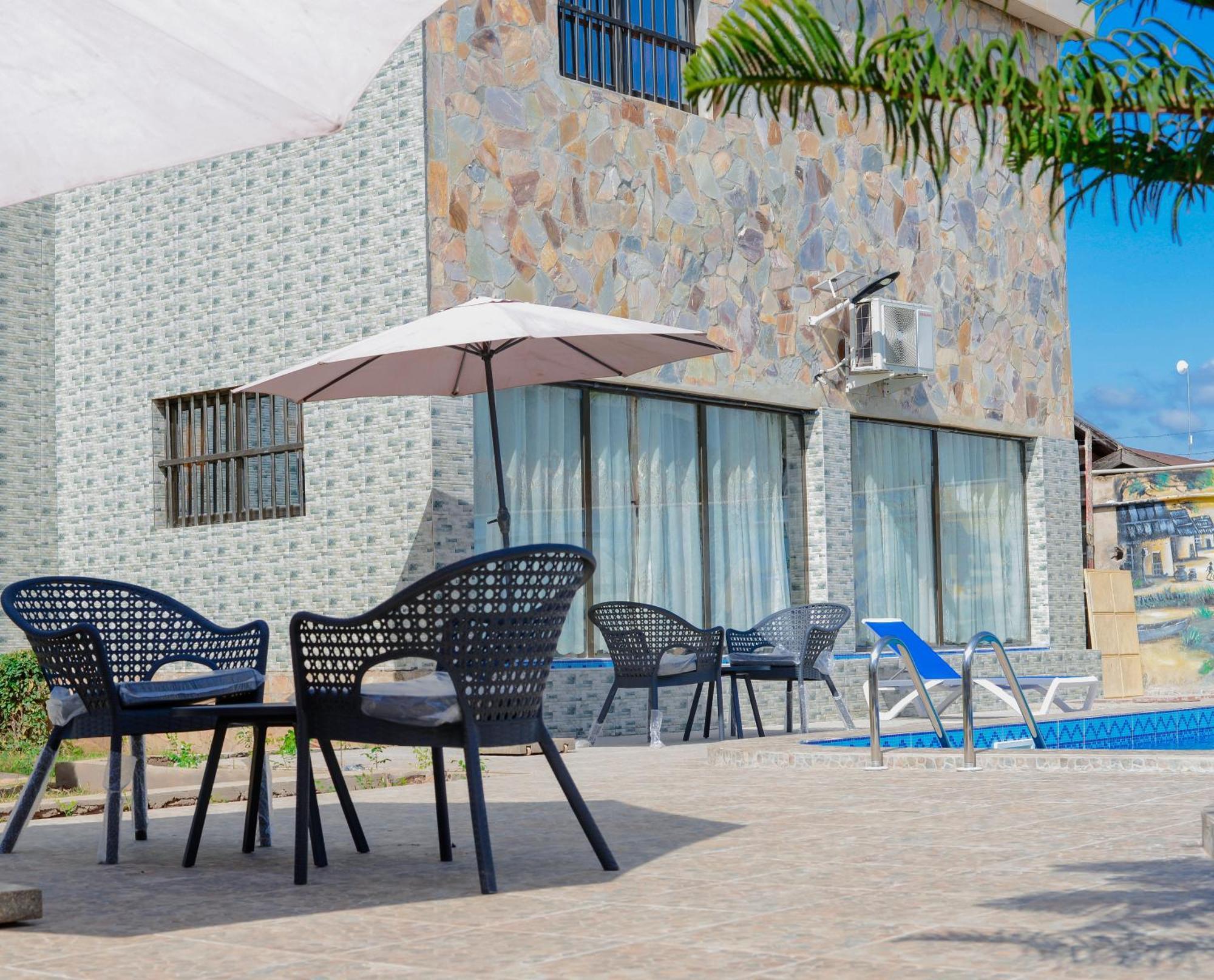 Hotel Ganiela Kpalime Екстер'єр фото